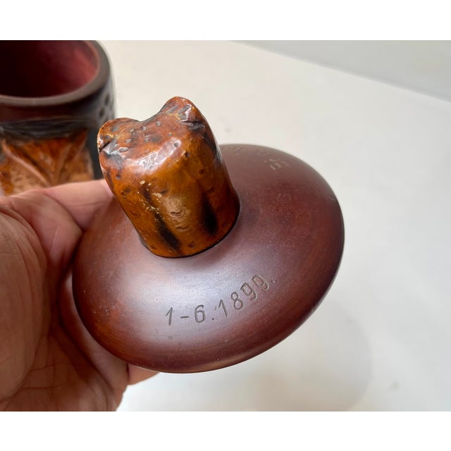 Brown Antique Owl Tea Caddy in Hand-Carved and Stained Oak, 1899 For Sale - Image 8 of 12