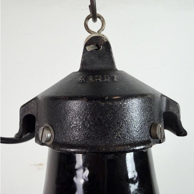 1930s Industrial Bauhaus Black Enamel Pendant Lamp, 1930s For Sale - Image 5 of 18