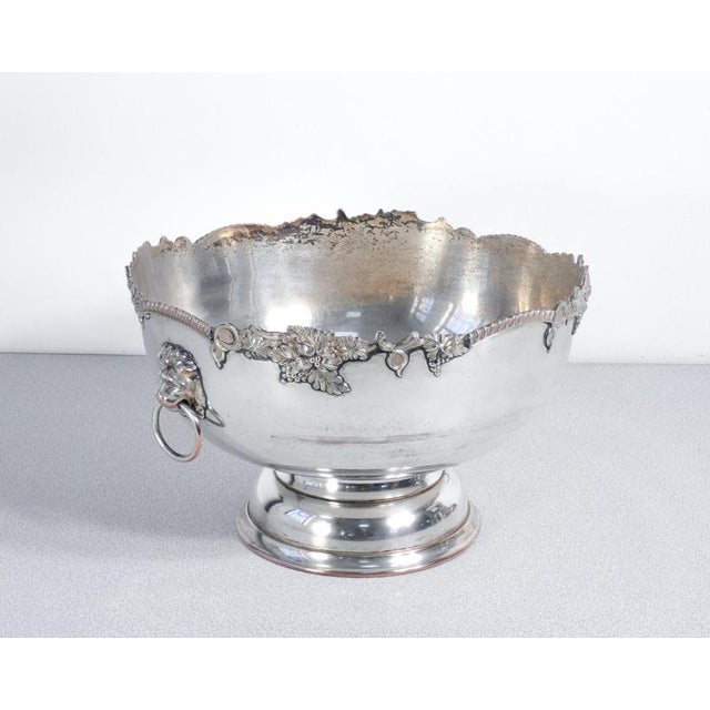 Centrepiece Vase from Sheffield, Late 19th Century For Sale - Image 3 of 18