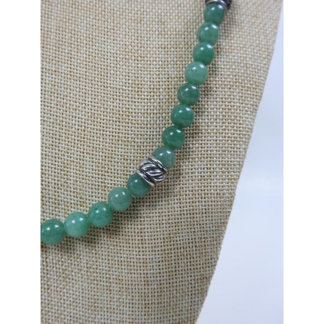 Modern Late 20th Century Jade and Silver Beaded Necklace For Sale - Image 3 of 6