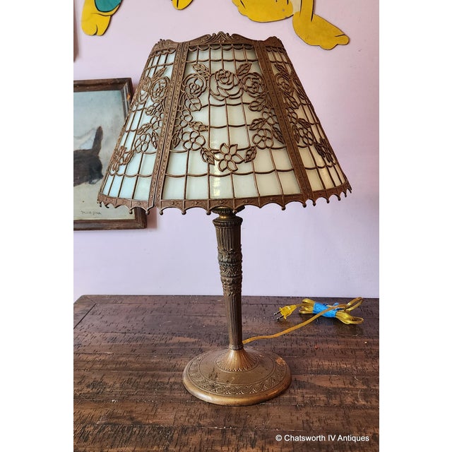 Miller Lamp Company Signed Edward Miller Art Nouveau Style Slag Glass 6 Panel Table Lamp, C1920s For Sale - Image 4 of 14