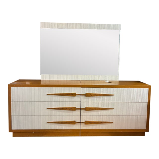 Modernage Midcentury Furniture Company New York & Miami Beach White & Maple Dresser & Mirror With Horizontal Pulls For Sale