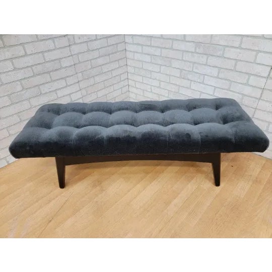 Mid Century Modern Gio Ponti Style Biscuit Tufted Floating Bench For Sale In Chicago - Image 6 of 8