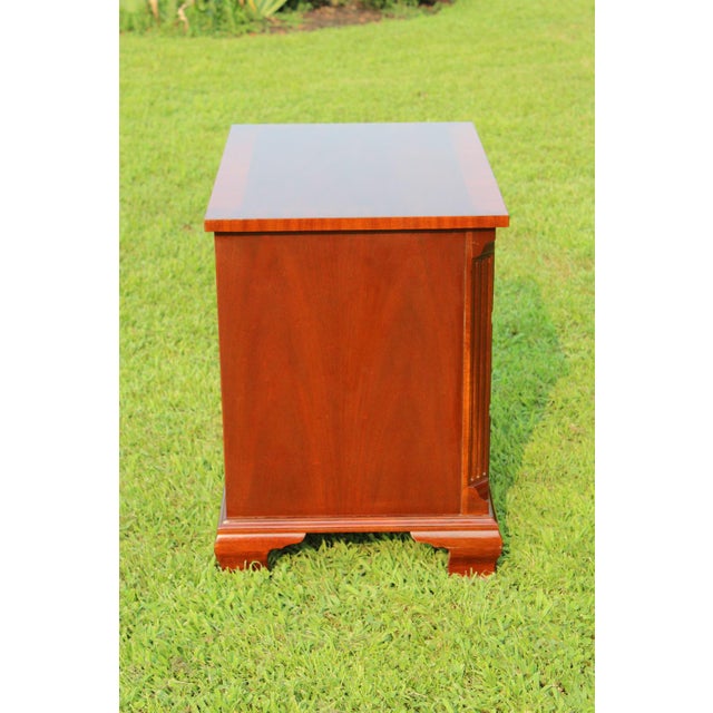Baker Furniture Chippendale Mahogany Nightstands—A Pair For Sale - Image 14 of 18