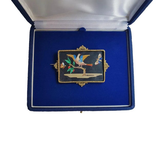 Small Antique Plate with Bird Between Two Butterflies For Sale - Image 3 of 5