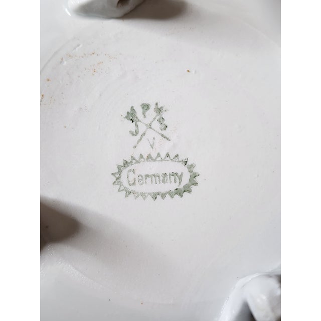 Gold 1900s Johann Seltmann Vohenstraub German Floral Serving Bowl With 4 Pedestal Feet For Sale - Image 8 of 8