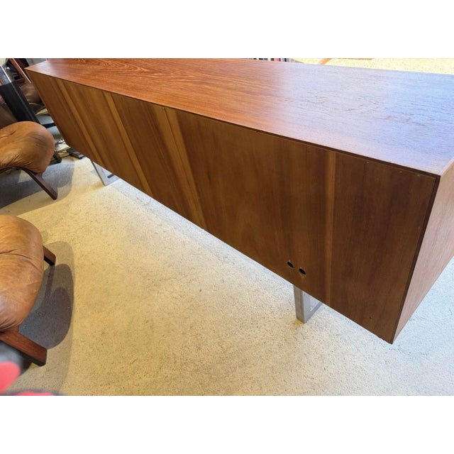 Long Danish Sideboard in Teak For Sale - Image 15 of 18