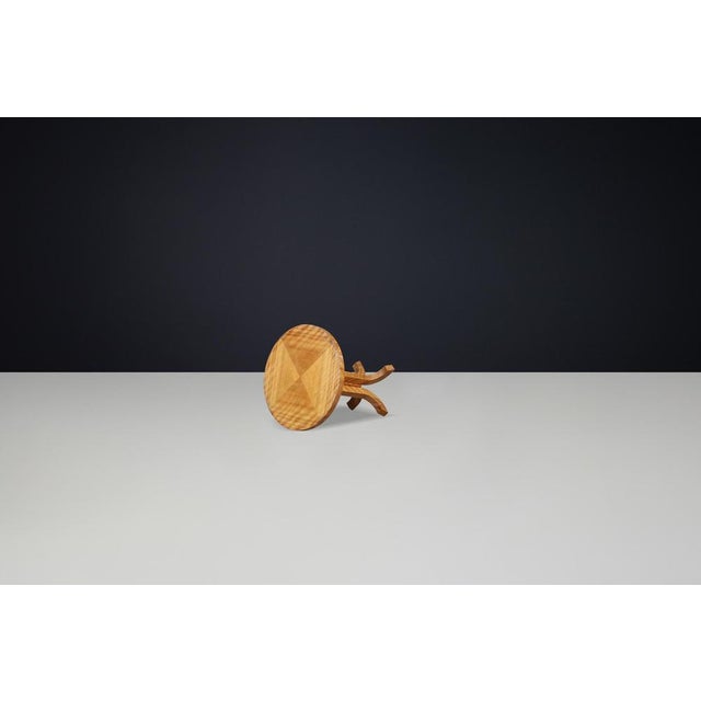 1930s Art Deco Round Side Table in Birch, Prague, 1930s For Sale - Image 5 of 9