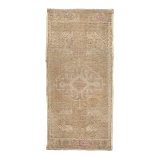 A Vintage Turkish Yastik Rug 1'5 X 3' For Sale