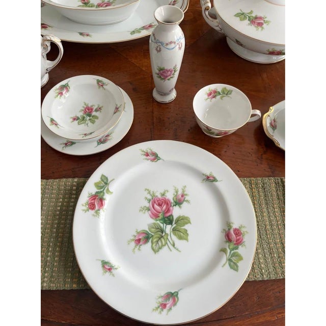 Displaying our current dinnerware collection from Wild Rose China, made in Japan 41 Pieces Total (10) 10” dinner plates...