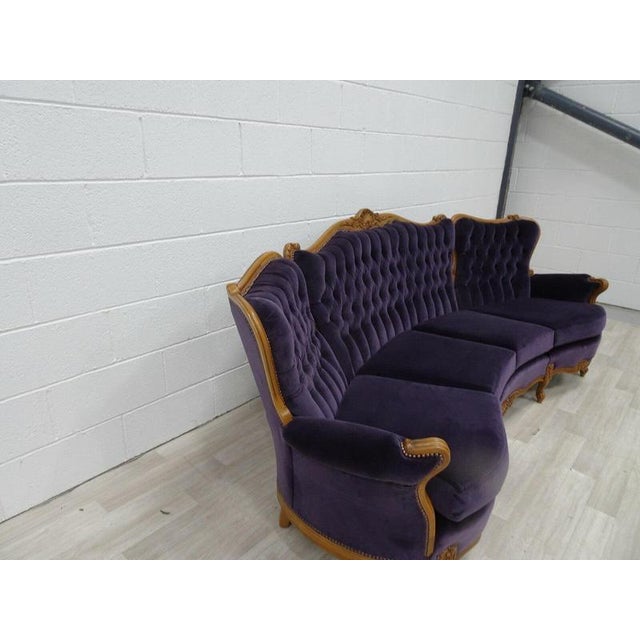 French Baroque Curved Carved Wood and Lilac Velvet Sofa For Sale - Image 4 of 7
