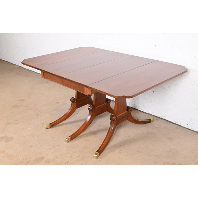 Drexel Georgian Mahogany Triple Pedestal Extension Dining Table, Newly Refinished For Sale In South Bend - Image 6 of 13