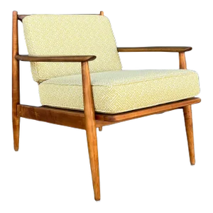 Spindle-Back Lounge Chair in Baumritter Style