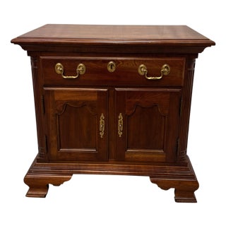 Vintage Jamestown Sterling Chippendale Style Mahogany Nightstand For Sale