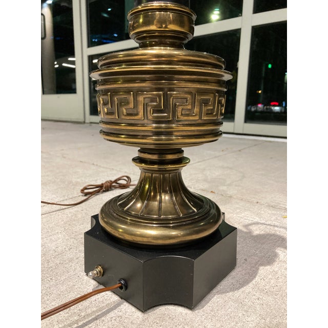 Mid-Century Modern Stiffel Greek Key Brass Table Lamp With Large Regency Flame Chicago For Sale - Image 3 of 13