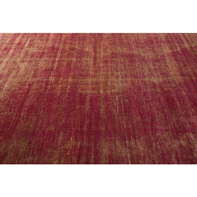 From Rug & Kilim’s Texture of Color Collection, this contemporary rug innovates the concept of open field rugs and plain...