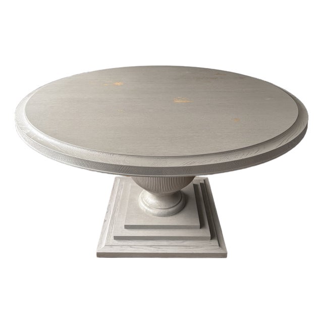 Attributed Hooker Furniture Dining Room Reverie Round Dining Table With Leaf and Custom-Made Protective Pads For Sale