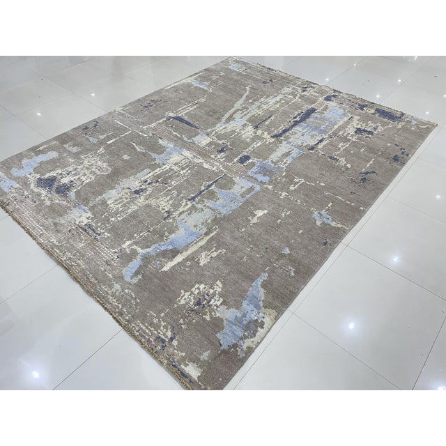 8x10 Clara Stylish Gray Abstract Hand Knotted Wool Rug For Sale - Image 4 of 5