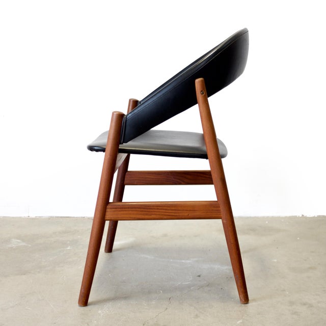 Dimensions: 20 1/2" W x 19 5/16" D x 30 5/16" H / Seat Height 17 1/8" Origin: Denmark Designer: Unknown Manufacturer:...