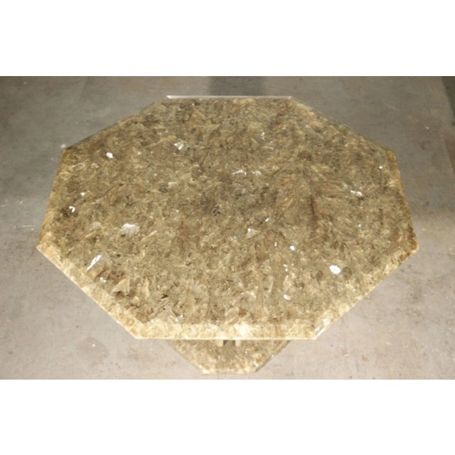 Superb dining room table octagonal granite resin and quartz olive color with superb reflections in the mass. Vintage...