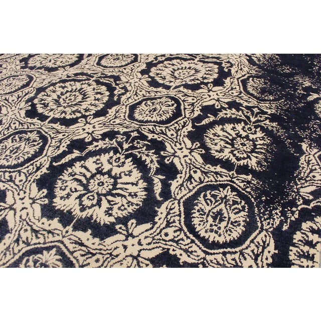 Shabby Chic 1990s Abstract Modern Blue/Ivory Wool & Silk Rug - 9'1 X 12'3 For Sale - Image 3 of 8