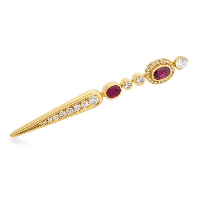 Contemporary Vintage Ruby Diamond 18k Yellow Gold Brooch For Sale - Image 3 of 6