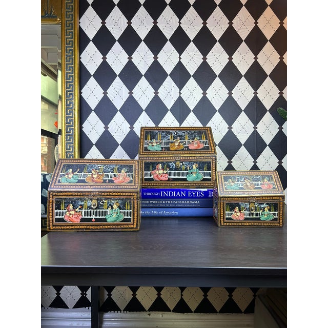 1950s Trio Indian Hand-Painted Nesting Wooden Boxes - Mid 20th Century Set of 3 For Sale - Image 5 of 16