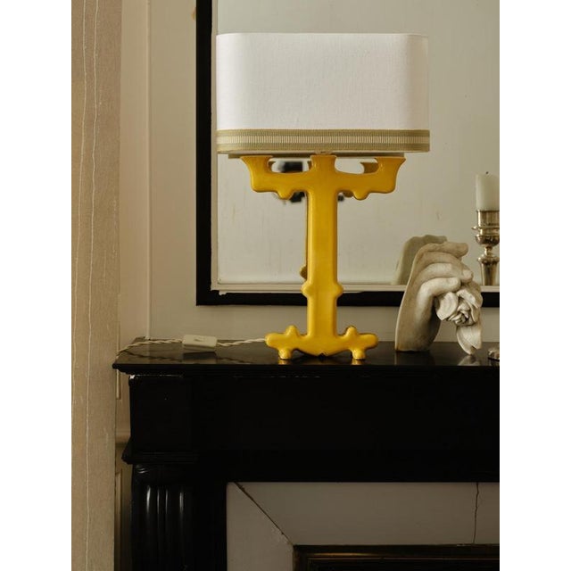 Alba Table Lamp in Ceramic and Linen with Samuel & Sons Trimming by Popus Editions For Sale - Image 9 of 11