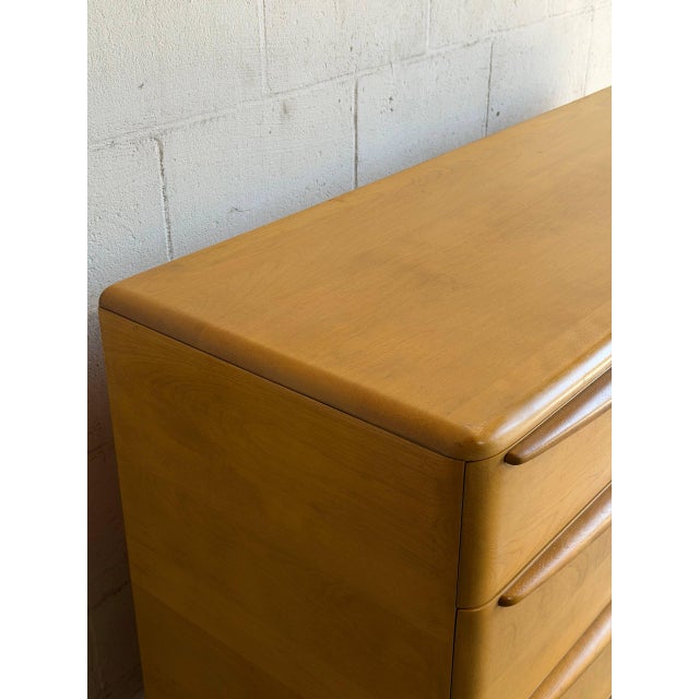 Heywood-Wakefield Heywood Wakefield Maple Dresser Wooden Lowboy Chest of Drawers Mid-Century Modern 1950s For Sale - Image 4 of 12