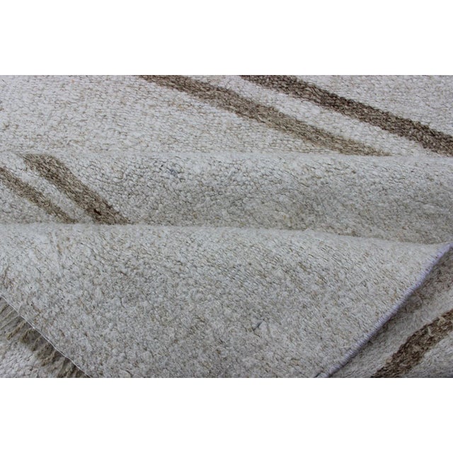 Textile Mid 20th Century Vintage Turkish Flat-Weave Runner With Modern Stripe Design in White Color For Sale - Image 7 of 8