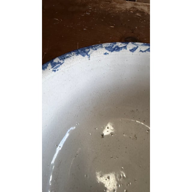 Antique American Blue & White Spongeware Bowl, Circa 1890–1900 A charming piece of American country pottery, this cobalt...