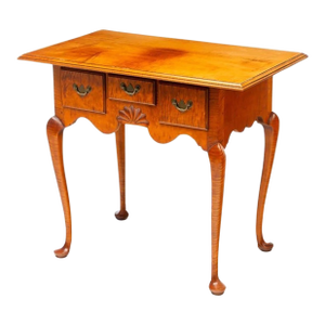 Late 20th Century Eldred Wheeler Bench Made Tiger Maple Lowboy Dressing Table Massachusetts