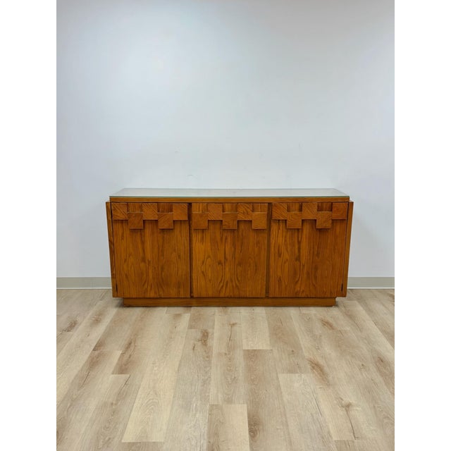 Mid-Century Modern Vintage Buffet Lane Staccato Brutalist MCM Sideboard Collectible Glass Top For Sale - Image 3 of 17