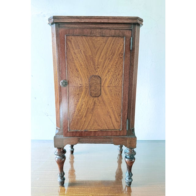 Late 19th Century Late 19th Century Federal / Sheraton Style Bedside Cabinet For Sale - Image 5 of 8