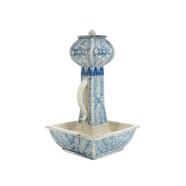 White 19th Century Chinese Blue & White Square Porcelain Tea Pots - A Pair For Sale - Image 8 of 9