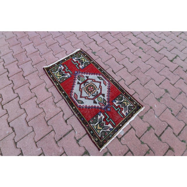 Traditional 1960s Turkish Vintage Hand Knotted Doormat Rug For Sale - Image 3 of 13