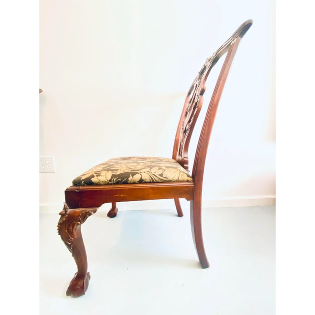 Thomas Chippendale Late 19th Century Set of 8 Mahogany Chippendale Dining Chairs With 2 Armchairs For Sale - Image 4 of 12