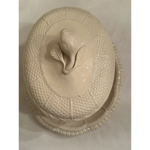 Petite Italian Basketweave Ceramic Tureen With Underplate – Vintage Set For Sale - Image 4 of 12