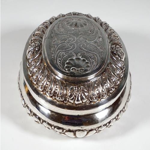 Baroque Antique Baroque Silver Sugar Box attributed to Zacharias Fayll, Vienna, 1715 For Sale - Image 3 of 12