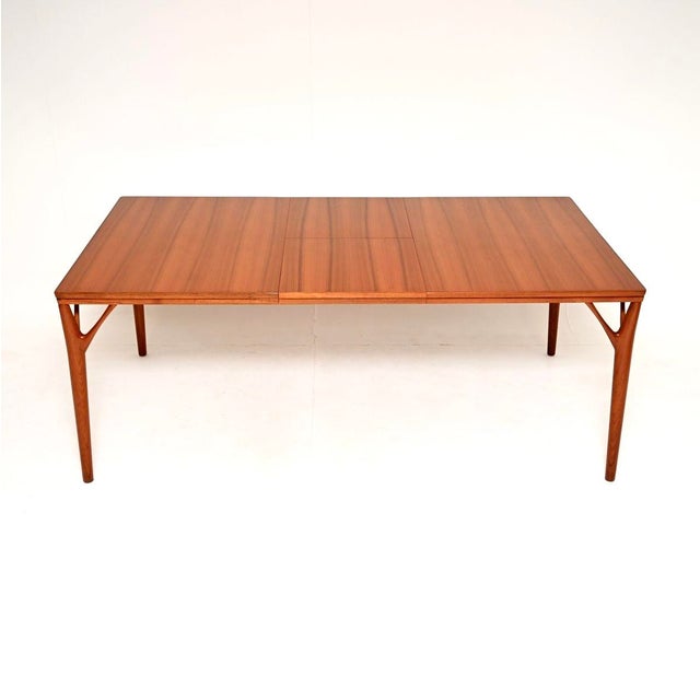 Vintage Danish Teak Dining Table by Willy Sigh for H. Sigh & Søns Møbelfabrik, 1960 For Sale - Image 4 of 11