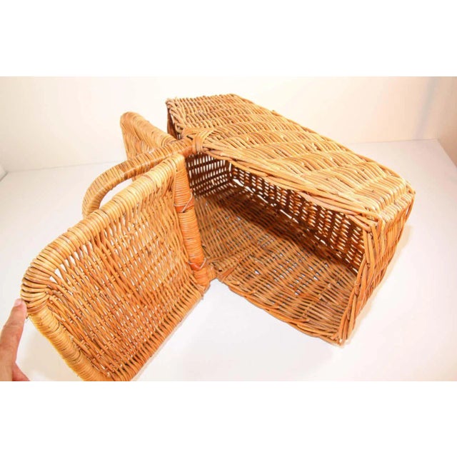 1980s French Provincial Rattan Lidded Handled Basket For Sale - Image 12 of 13