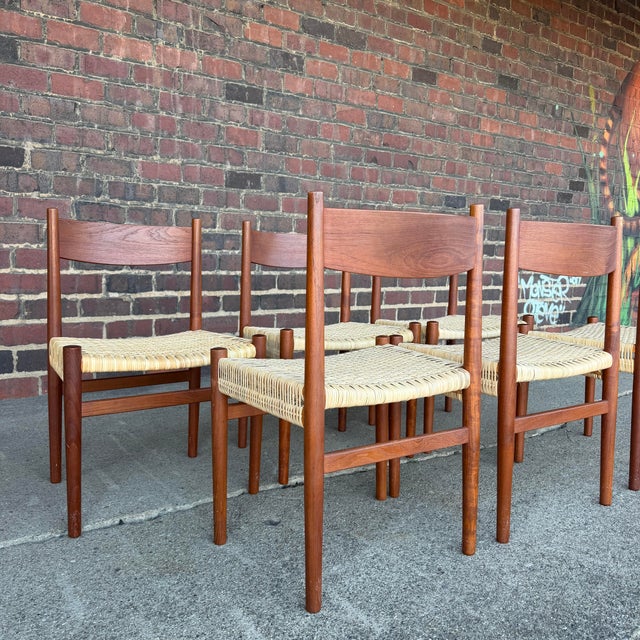 Hans Wegner Set of 6 Hans Wegner Teak Dining Chairs With New Rushed Seats Ch-40 Teak For Sale - Image 4 of 12
