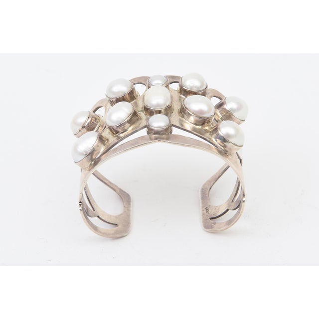 Vintage Sterling Silver and Pearl Artisan Wide Cuff Bracelet, 1980's. For Sale In Miami - Image 6 of 11