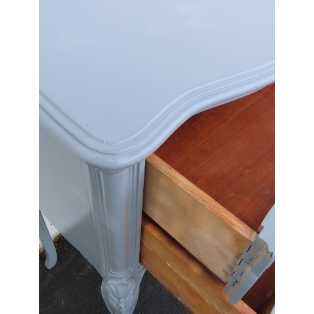 1960s French Shabby Chic Serpentine Painted Gray Nightstand Side End Table 6635 For Sale - Image 5 of 15