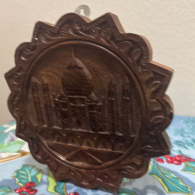 Vintage Hand-Carved Taj Mahal Wooden Wall Plaque For Sale In Minneapolis - Image 6 of 7