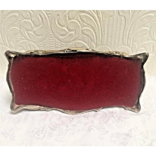 Metal 1910s Antique Art Nouveau Blown Out Roses Silver Jewelry Box For Sale - Image 7 of 9
