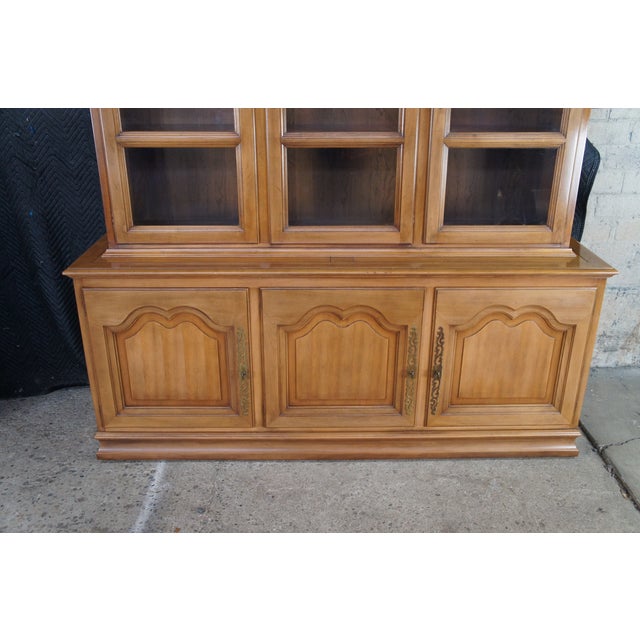 1970s 1970s Century Furniture Italian Provincial Walnut China Cabinet Breakfront Cupboard For Sale - Image 5 of 15
