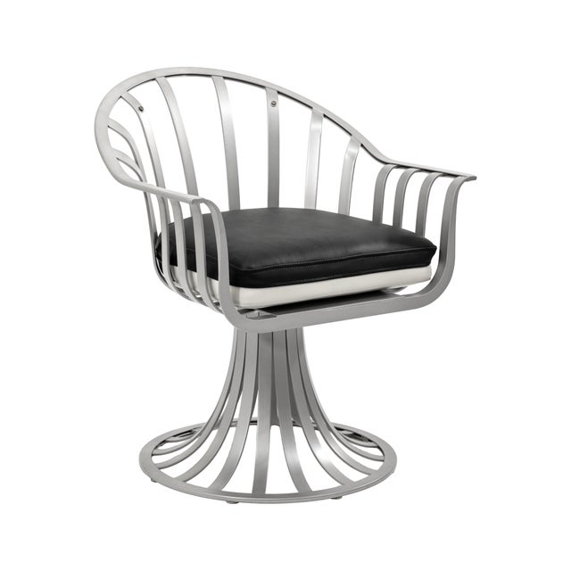 Russell Woodard Pair of Reversible Cushion Patio Chairs in the Style of Russel Woodard For Sale - Image 4 of 9