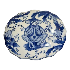 Late 20th Century Vintage Blue & White Chinoiserie Lidded Porcelain Trinket Box