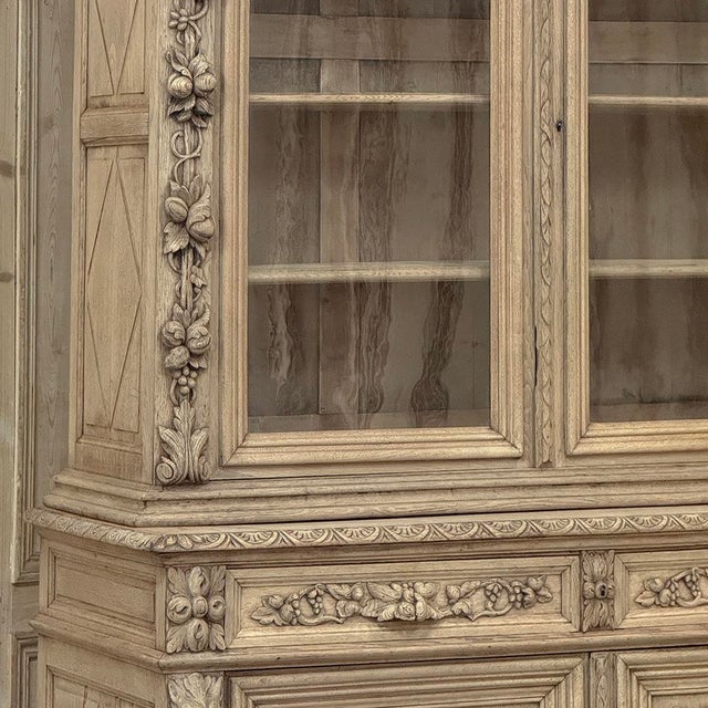 19th Century French Renaissance Hunt Stripped Oak Bookcase For Sale In Dallas - Image 6 of 18
